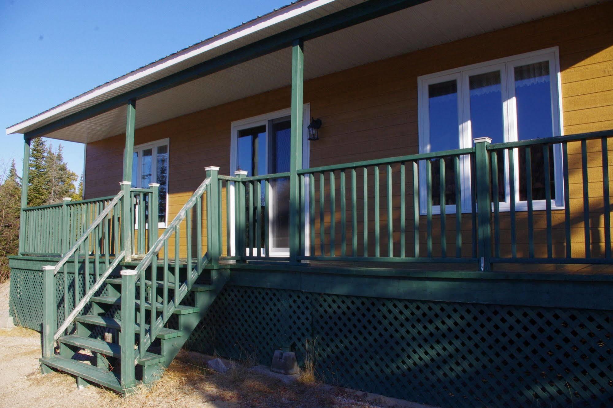 Auberge La Tanière Tadoussac Exterior foto