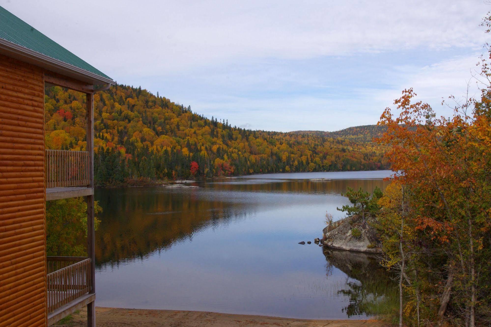 Auberge La Tanière Tadoussac Exterior foto