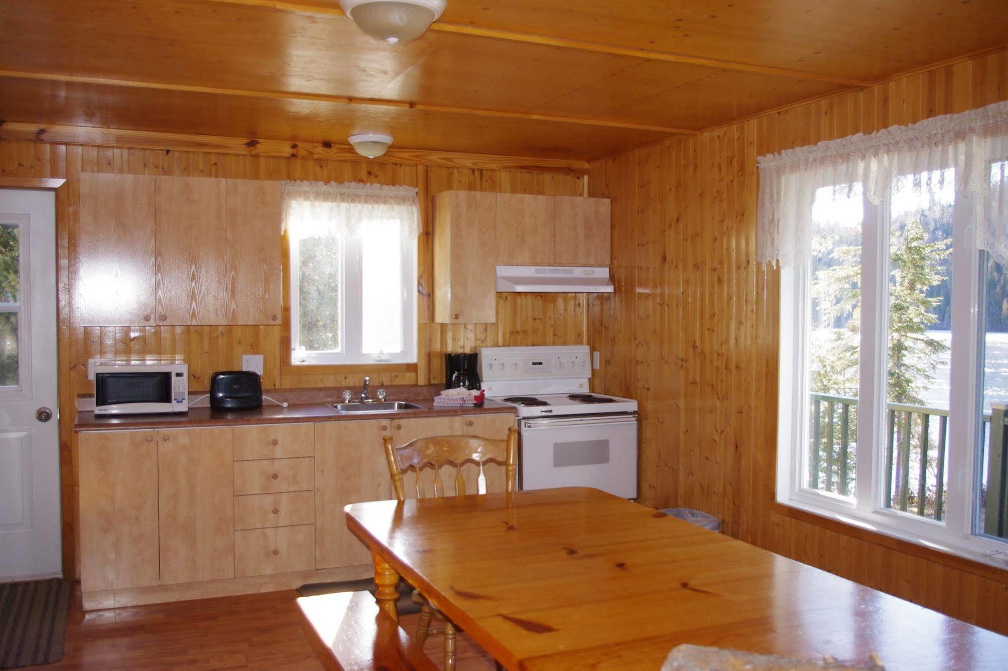 Auberge La Tanière Tadoussac Exterior foto